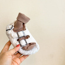 Load image into Gallery viewer, 8519AC-Fashionable and stylish children&#39;s fur shoes autumn and winter boys and girls plush cork sandals Korean version baby plush slippers trendy 
