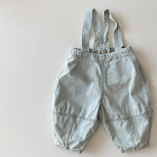 Load image into Gallery viewer, 23D892LS-2022 children&#39;s spring and autumn new pants Korean version loose foreign style Japanese carrot-shaped easy-to-wear denim overalls
