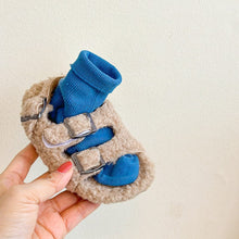 Load image into Gallery viewer, 8519AC-Fashionable and stylish children&#39;s fur shoes autumn and winter boys and girls plush cork sandals Korean version baby plush slippers trendy 
